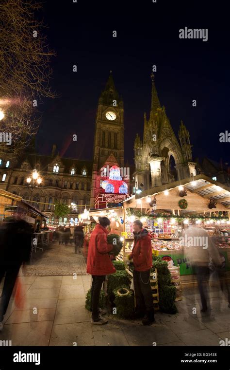 Christmas market, Albert Square, Manchester UK Stock Photo - Alamy