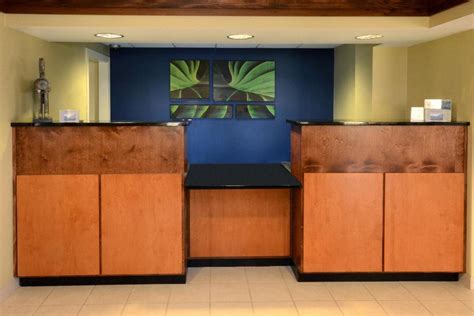 Holiday Inn Express Hopewell - Fort Lee Area in Hopewell (VA) - Room Deals, Photos & Reviews