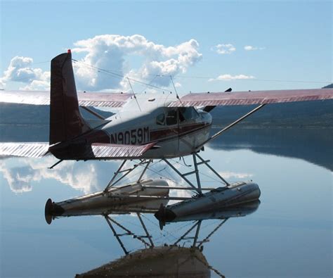 Cessna 185 Floatplane | Flying boat, Vintage aircraft, Float plane