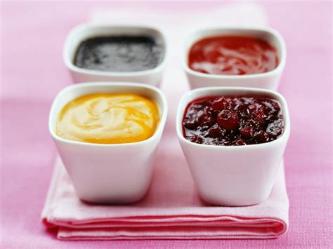 Assorted sauces and dips Recipe | EatSmarter