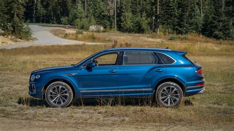 2023 Bentley Bentayga EWB First Drive Review: More Legroom, Zero Compromises - CNET