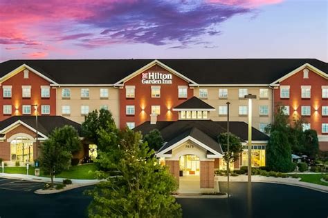 Hotels in Rockford, IL - Find Hotels - Hilton