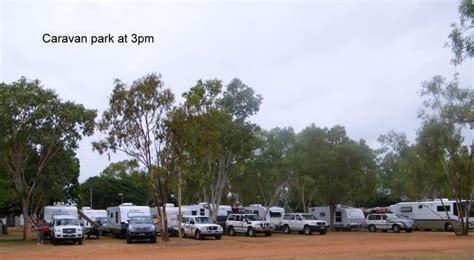 Daly Waters Pub and Caravan Park - Daly Waters Caravan Park at 3pm.