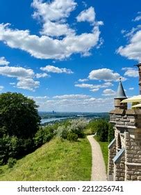 1,215 Drachenfels Images, Stock Photos & Vectors | Shutterstock