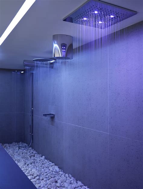 http://walkinshowers.org/6-incredible-rainfall-shower-head-examples ...