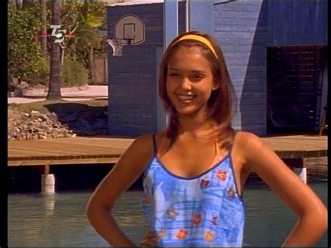 Picture of Jessica Alba in Flipper - jessica_alba_1242870880.jpg | Teen Idols 4 You