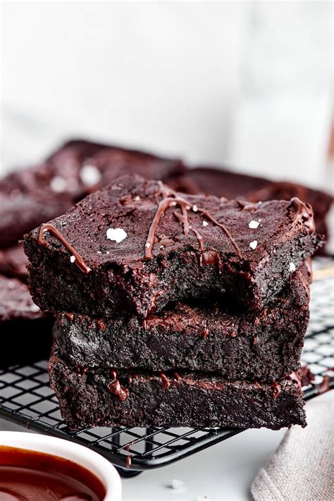 Healthy Low Calorie Brownies | So Fudgy & So Easy To Make