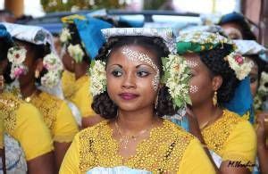 Culture | Mayotte island, Mayotte, Chignon sur cheveux naturels