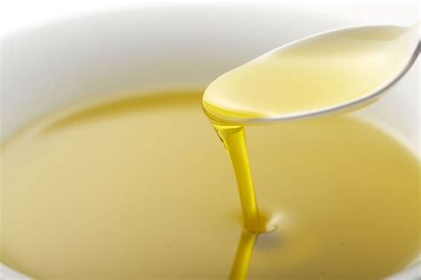 Olive Oil and Cholesterol - The Missing Link