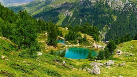 12 Best Mountain Lakes In Switzerland (Epic Views) - SwitzerLanding