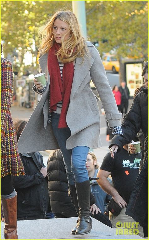 Blake Lively: 'Gossip Girl' Set with Desmond Harrington!: Photo 2737162 | Blake Lively, Chace ...