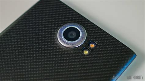 BlackBerry Priv receives a mysterious Camera app update - Android Authority