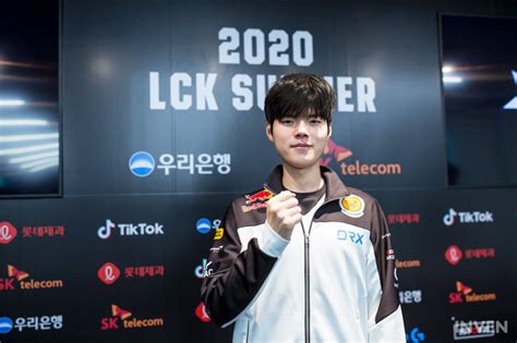 DRX Deft: "I want to kill Smeb over and over again... I want to savor the moment when he becomes ...