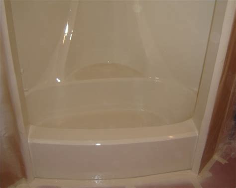 How to Paint a Fiberglass Tub | Hunker