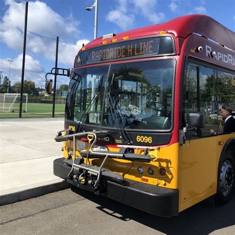 King County Metro provides RapidRide H Line construction update | Mass ...