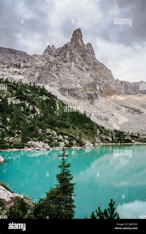 Lago di Sorapiss,beautiful mountain lake in Dolomite Alps,Italy ...