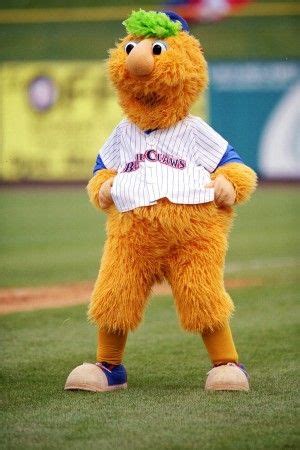 FARK.com: (5409365) Meet "Dandy," the New York Yankees mascot completely lost to the dustbin of ...