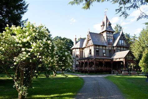 The Pines Inn, Pine Plains, New York, U.S.A. | Pine plains, House styles, Architecture