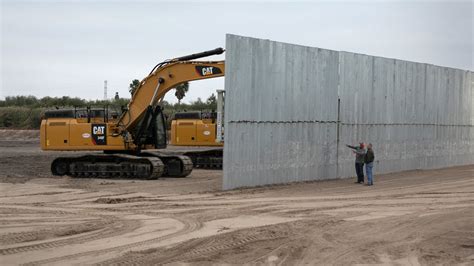 Federal Judge Green Lights Construction of Privately Funded Border Wall in Texas | KTLA