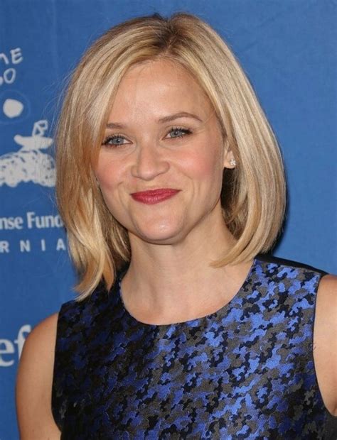 Reese Witherspoon | Blonde hair in a longer bob with side bangs