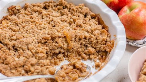 Classic Apple Crisp Recipe