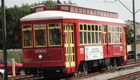 New Orleans Streetcars | How to Ride the Trolley