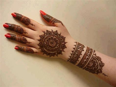 Modern and Latest Arabic Mehndi Design - Top Pakistan