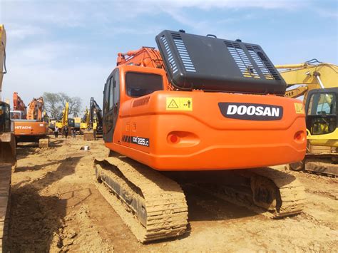 Doosan DX225lc for sale, crawler excavator, 36000 EUR - 6250949