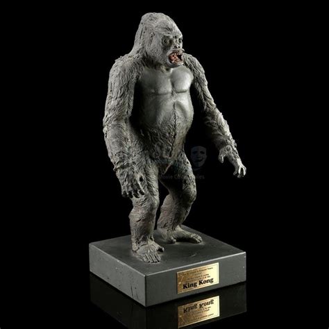 King Kong Promotional Figure | KING KONG (1976)