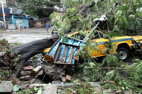 Cyclone Amphan leaves trail of devastation in West Bengal capital ...