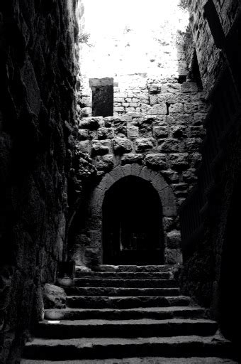 The Castle Dungeon and the Oubliette: The Truth About These Medieval Prisons