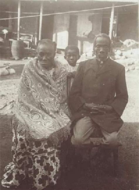 History Lane: Rev. T.H.K Opoku & wife, Akropong-Akuapem 1910 – RTOMedium