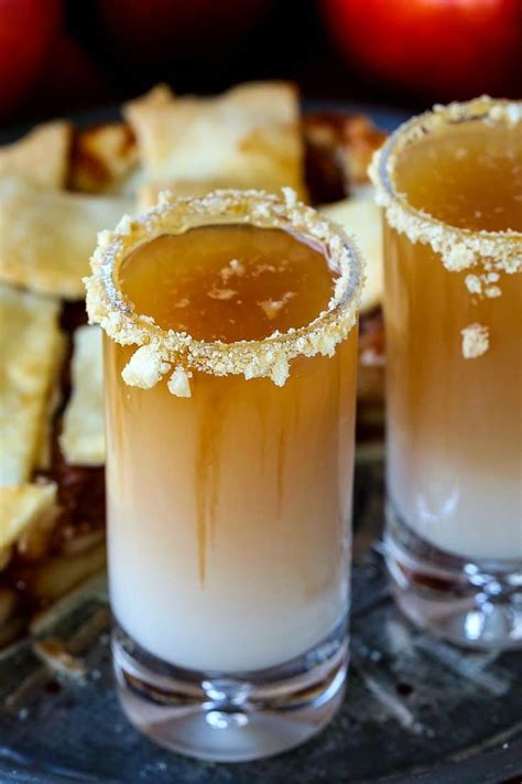 Apple Pie Shots | A Fun Thanksgiving Cocktail | Mantitlement