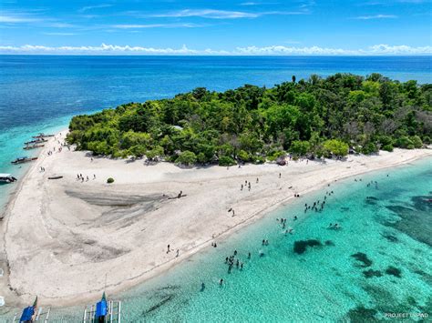 Paradise on Earth at Mantigue Island in Camiguin