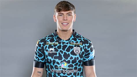 From Leigh Leopards to Love Island: Keanan Brand becomes latest Super League star to join ...