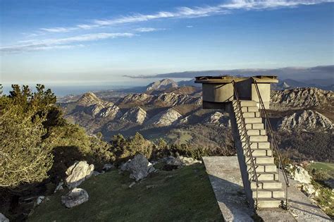 El mirador más peculiar: Mirador del Fitu (Asturias) | Fueradeserie ...