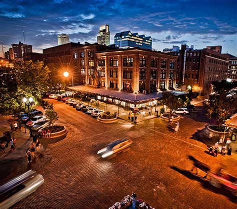 Plan a Girls Trip to Omaha's Old Market | Shopping & Restaurants