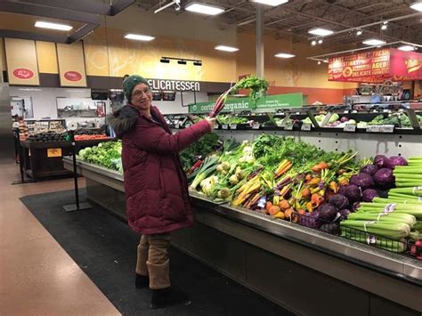 Go for the fresh veg wherever you are. This is Fred Meyer in Fairbanks in winter! | Health and ...