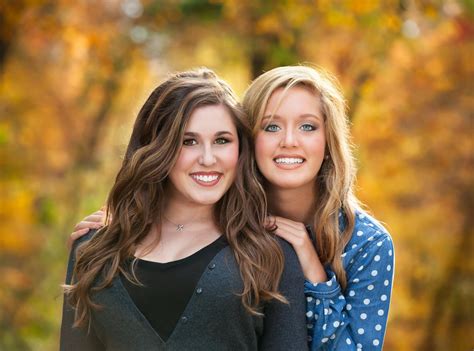 Pin by Mike Hobson on Senior Photography - Girls | Photography poses family, Mother daughter ...