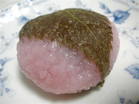 WAGASHI-SAKURA-MOCHI-2 | Sakura mochi, Wagashi, Mochi