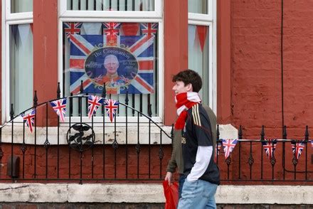 6,000 Brentford fans Stock Pictures, Editorial Images and Stock Photos | Shutterstock