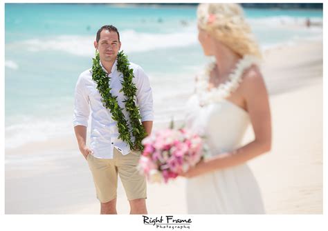 Hawaii Beach Wedding by RIGHT FRAME PHOTOGRAPHY