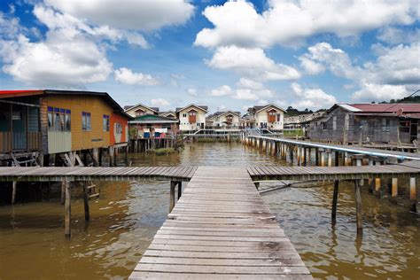 Kampong Ayer: Travel Guide To The World's Largest Water Village [Venice Of The East ...