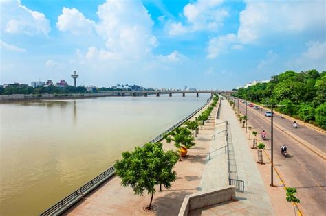 Premium Photo | Sabarmati riverfront aerial view ahmedabad