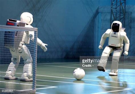 882 Asimo Stock Photos, High-Res Pictures, and Images - Getty Images