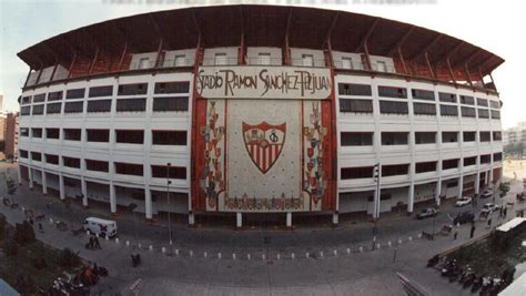 MisterChip (Alexis) on Twitter | Sevilla, Estadio de futbol, Sevilla futbol club