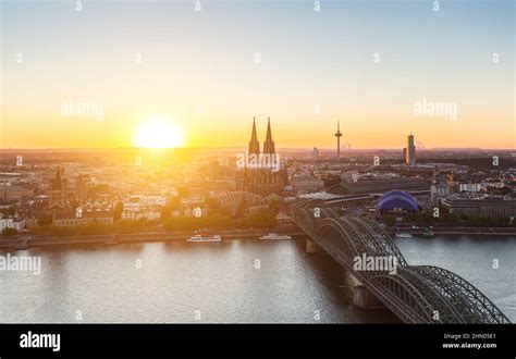 Cologne skyline sunset view Stock Photo - Alamy