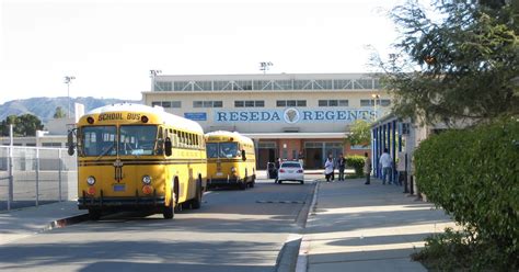 Reseda High School Class of 1977: Reseda Campus March 2007