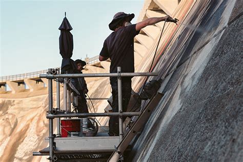 The Story Behind Collie's Giant Wellington Dam Mural | RAC WA