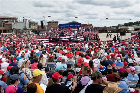 Trump's North Carolina Rally Attendance: Greenville Crowd Size Photos